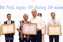 PM lauds role models in mass mobilisation