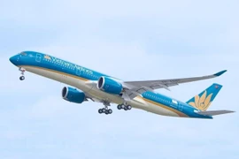 Vietnam Airlines conducts three flights to take Chinese citizens home