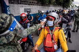 COVID-19 continues developing complicatedly in Philippines, Indonesia