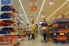 HCM City’s retail sales, service revenue down in first four months