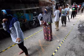 Indonesia to undergo lockdown again if surge in new COVID-19 cases reported