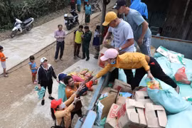 Urgent aid rushed to flood victims