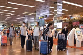  COVID-19: Singapore criticises irresponsible virus carriers