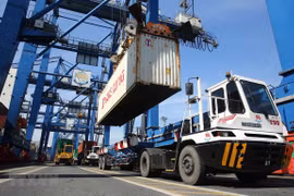 Vietnam enjoys trade surplus of 2.8 billion USD in first quarter 