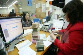 Reference exchange rate up 5 VND on April 23