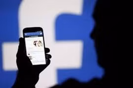 Facebook removes 400 percent more posts that violate laws