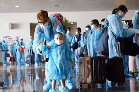 Over 240 Vietnamese citizens brought home from Malaysia