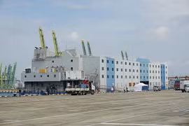 Singapore to house foreign workers in vessels as COVID-19 spreads