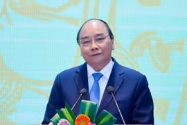 PM requests banking sector to ensure capital for production, business 