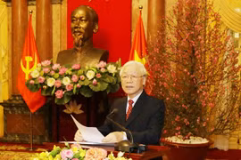 Top leader pins high hope on prosperous Vietnam 