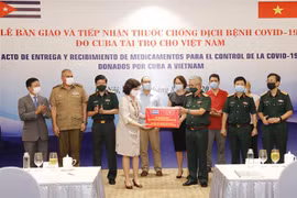 Vietnam receives medicine from Cuba to fight COVID-19