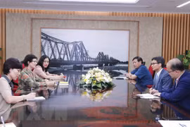 Deputy PM receives UNAIDS Country Director 