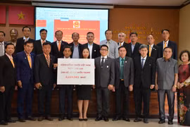 Overseas Vietnamese supporting flood victims
