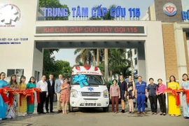 US firms present medical supplies to HCM City