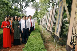 Birth anniversary of great poet Nguyen Du celebrated