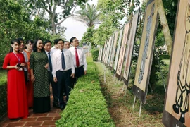 Birth anniversary of great poet Nguyen Du celebrated
