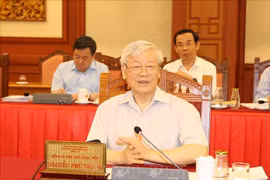 Politburo holds working session with Central Public Security Party Committee