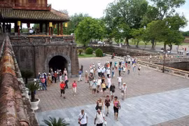 Tourists eager to resume domestic travel
