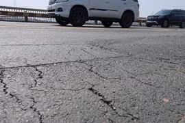 Repairs of Thang Long Bridge must be completed by September: ministry