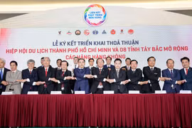 Vietjet cooperates with HCM City to develop tourism 