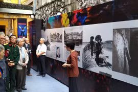 Photo exhibition on “Dien Bien Phu in the Air” victory held