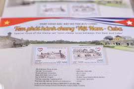 Joint stamp issue marks 60th anniversary of Vietnam-Cuba diplomatic ties