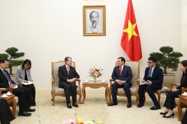 Deputy PM Vuong Dinh Hue receives Chinese Ambassador