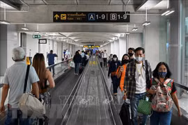 Vietnamese citizens in Thailand warned against returning to Vietnam by road 