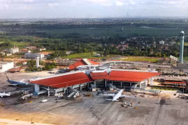 Aviation authority proposes shortening Noi Bai airport closure