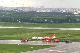 Tan Son Nhat runway reopens after Vietjet incident