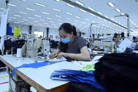 Apparel, footwear enterprises seek material supplies amid COVID-19