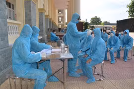 Vietnam reports 12 new COVID-19 cases on August 17 evening 