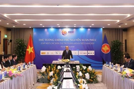 PM meets sponsors of 37th ASEAN Summit and Related Summits