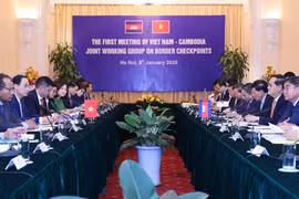 Joint working group on Vietnam-Cambodia border gates meets