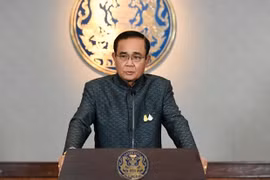Thai PM thanks billionaires for their willingness to help