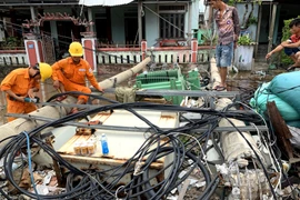 Personnel mobilised to handle storm damage 