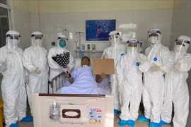 Four more COVID-19 patients discharged from hospital 