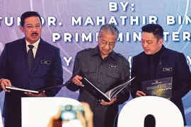Malaysia launches policy to boost domestic automotive sector