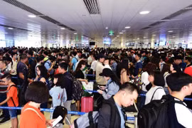 Tan Son Nhat airport to serve over 3.7 million passengers during Tet