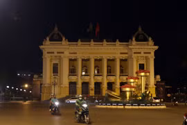 Vietnam saves over 800 million VND worth of electricity during Earth Hour