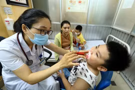 Prolonged hot weather causes health issues 
