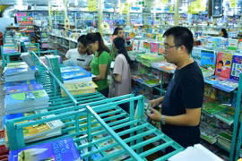 HCM City seeks ways to help students with financial difficulties