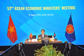 ASEAN ministers review implementation of economic initiatives