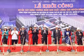 Construction of three infrastructure projects starts in Hanoi’s outskirts district 