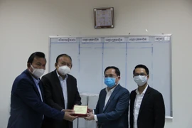 Vietnamese companies supporting Cambodia in fighting COVID-19