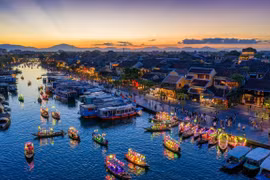 Vietnam tourism art photos, clips honoured