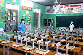 Schools stay closed in Hanoi, HCM City due to COVID-19 threat