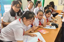 Vietnam promotes reproductive health care for adolescents, youths