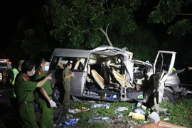 Serious car accident in Binh Thuan kills eight, injures seven
