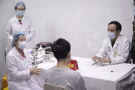 Additional 17 volunteers injected with Vietnamese COVID-19 vaccine